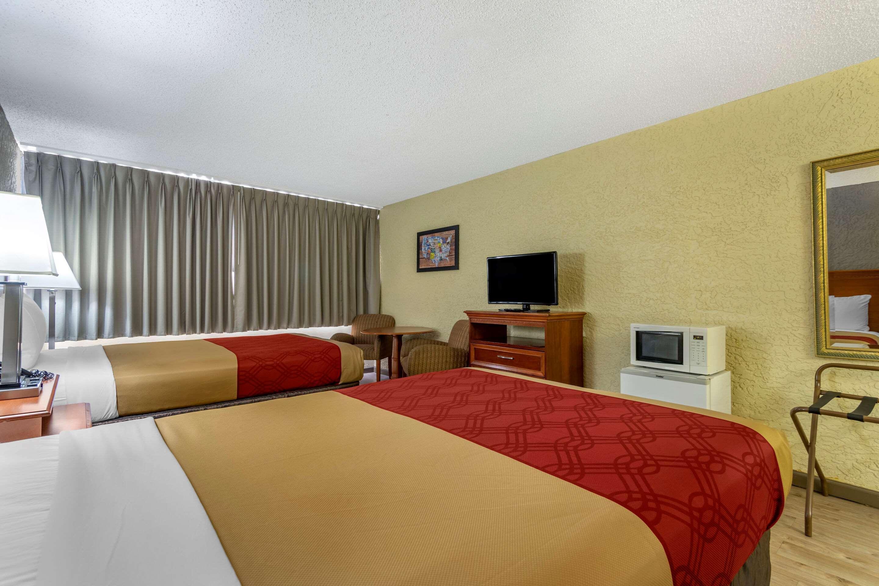 Econo Lodge Broken Arrow-Tulsa Εξωτερικό φωτογραφία